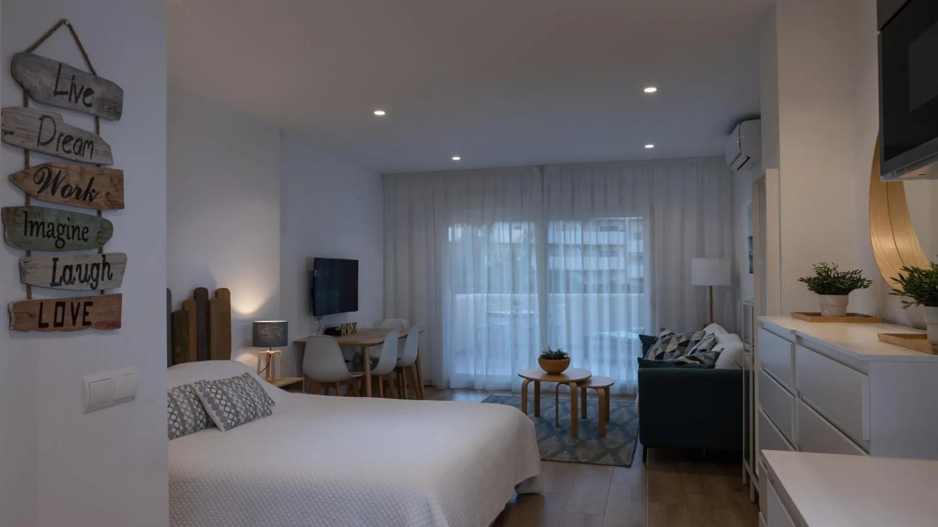 Apartment Benalbeach Loft Garden And Sea View Benalmadena